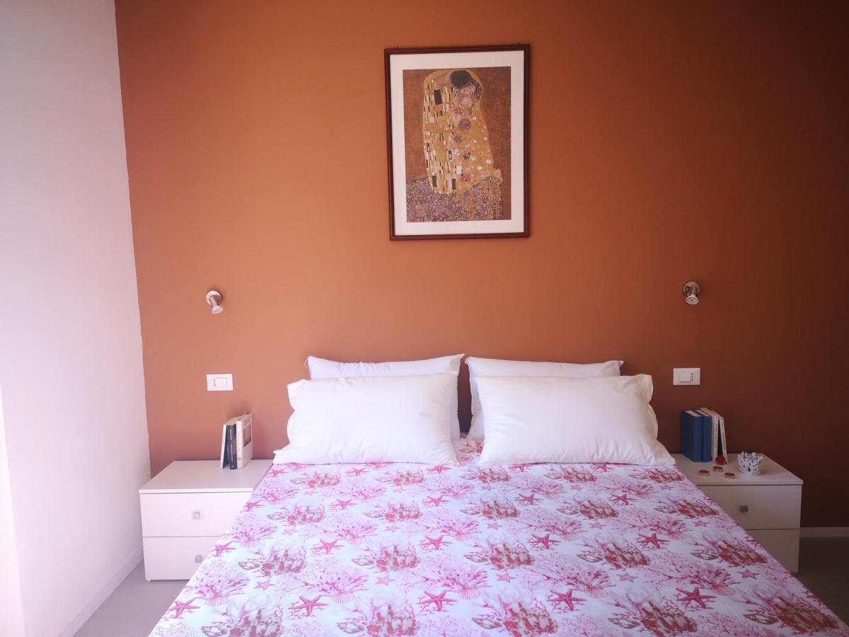 Il Giardino Di Anna - Charming Rooms In كالياري المظهر الخارجي الصورة